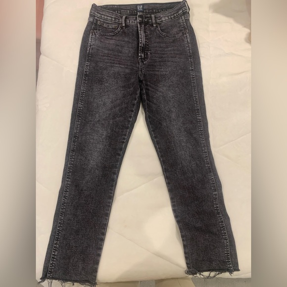 Gap Black Distressed High Rise Cropped Cigarette Jeans - Picture 2 of 6